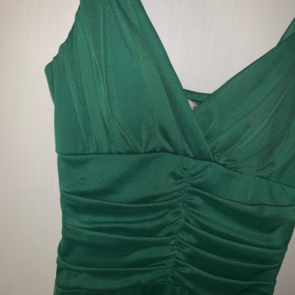 Emerald green dress! - Picture 3 of 6